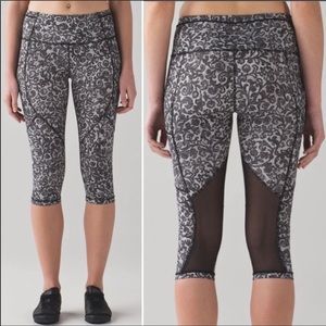 Lulú lemon outrun 17 crop leggings